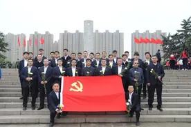 中建八局上海公司中原分公司党总支开展清明祭扫活动图片