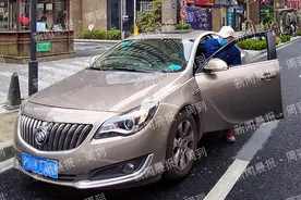 老叶较真 |乘客摔坏车门还不让赔付司机，添猫出行和高德打车竟然做出这样奇怪的“决定”图片