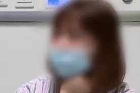 女子每天看手机10小时险失明！医生：已无法完全康复