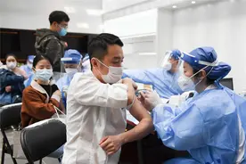 应接尽接！中国加快构筑全人群新冠免疫屏障图片