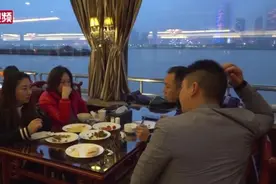 武汉两江游览游船重启 边吃边赏景视频封面