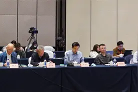 张炜新著《爱的川流不息》：呈现历史河流的当代特质图片