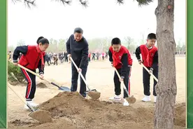 第一观察 | 总书记倡绿植绿，来自太空的观察图片