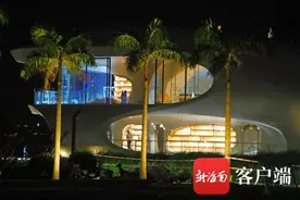 海口这个绝美云洞图书馆亮灯了，近期将投入使用图片