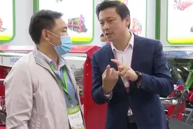 “农有王”震撼亮相全国农机展览会图片