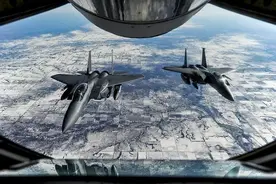 美媒：美空军为第三次世界大战做准备，模拟大国间大规模空中对抗图片