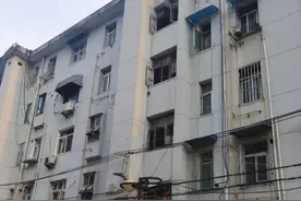 合肥一女子出租屋内身亡！合租人：“应该早点报警”图片