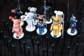 一只“积木熊”被炒到十几万，警惕“潮玩”被“炒完”图片