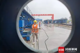 承担成昆铁路复线峨米段1422片T梁预制任务 燕岗制梁场正式投产图片
