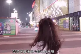 路过广西万达广场头发会竖起？商场解释原因……图片