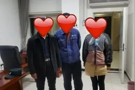 深夜，一女子在西宁街头徘徊，行迹异常……图片