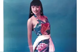 蓝盈莹妈妈身材30年未走样，母女合照似亲姐妹图片