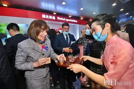 英雄湖北告诉世界答案：这就是中国精神中国力量图片