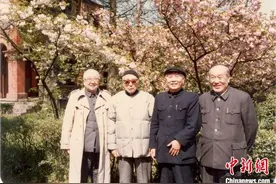 300余万字笔记告诉你古书画鉴定大家如何养成图片