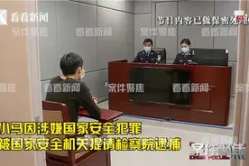 黄浦江水浑滔滔，他为啥三天两头一直在拍？图片