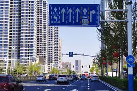 唐山：建设路与国防道口“禁左”时段延长，请注意！图片