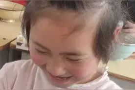 懂事得让人心疼！学校午餐发了鸡腿，而她却没有吃……图片