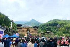 浙江景宁“三月三”畲歌节：山水承盛意 畲寨迎客来图片