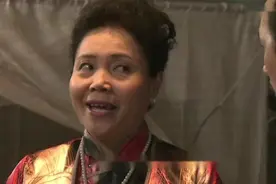 72家房客：丈夫在外吃独食，妻子得知疯狂夸奖丈夫，让丈夫慌张视频封面