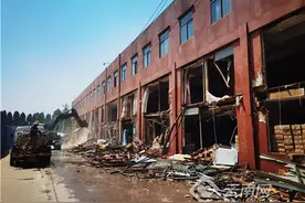 昆明小板桥街道依法拆除文化生态新城最大建筑物图片