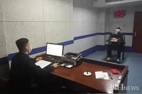 女子游戏中认识男性网友，裸聊后她成了男网友的“提款机”图片