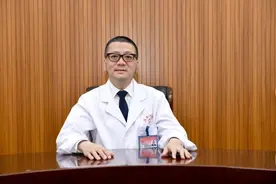“国考”进阶路 | 温州医科大学附属第一医院院长潘景业：地市级医院更要注重体系创新图片