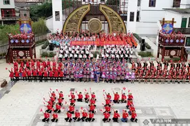 平乐各族群众放歌“壮族三月三”图片