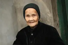 日照103岁的她，分了套120平的房图片