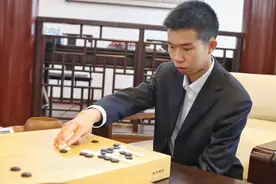 三番棋决战逆转杨鼎新，辜梓豪成历史第十位天元图片
