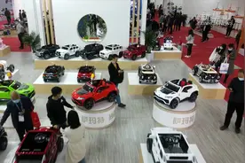 河北平乡：“中国童车之都”展销忙视频封面