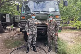 中国野战炊事车在东帝汶洪灾救助中大显身手图片
