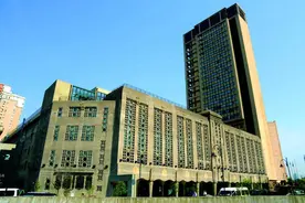 建筑可阅读：虹口这座宛若迷宫的历史建筑，如今成为时尚地标图片