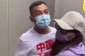 香港市民穿“中国人不吃这一套”T恤，黑记追拍骚扰，结局引起舒适图片