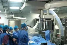 肇庆二院完成肇庆地区首例冠状动脉血流储备分数检查术图片