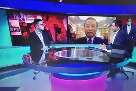 “为什么要收留汉奸？！”黄秋生领到“就业金卡”，台网友炸锅了图片