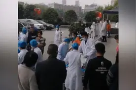 湖北天门一幼儿园校车发生事故多名儿童受伤，教育局介入视频封面