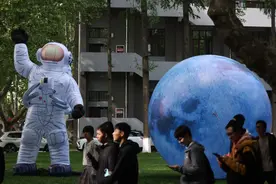 迎中国航天日 南京航空航天大学航天氛围浓图片