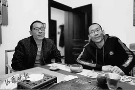 钻探工兄弟痴迷写诗，这对双胞胎不一般图片