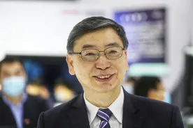 雷达权威胡明春：国产“反隐身雷达旗舰”主要性能指标超国外图片