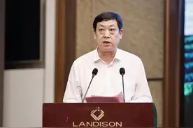 金华双龙风景名胜区管委会主任 王跃平：坚持绿色共识 筑牢生态之基 绘就新时代高质量发展蓝图图片