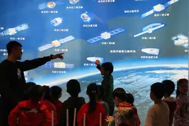 习近平时间｜中国愿与世界一起走向星辰大海图片