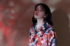 投屏系列上线！阚清子家中拍大片 气质清冷惊艳迷人图片
