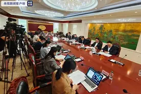 教育部为作业“减负”：初中作业量不得超过90分钟 严禁校外培训机构留作业图片