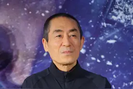 实力歌手打动张艺谋！周深歌声被赞年轻又深沉图片