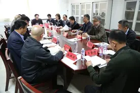 《我们的战疫——全民抗击新冠肺炎疫情诗词选》座谈会在北京召开图片