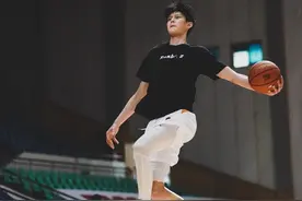 体坛联播｜曾凡博征战NBA发展联盟，谢晖停职球队6球惨败图片