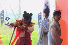 岳云鹏扮哪吒晒爆笑照：这个“风火轮”，怎么不听使唤？图片