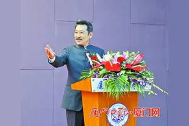 周恩来特型演员孙维民受聘厦门南洋学院电影学院院长图片