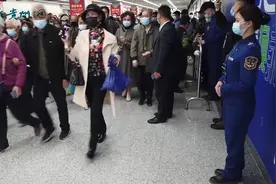 贵阳地铁2号线开通！城市“变小”市民生活圈变大图片