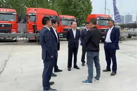 一汽解放公司副总经理欧爱民等领导一行调研河南市场图片